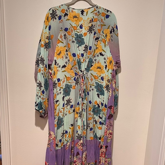 Johnny was gorgeous gown with pockets/ very beautiful. - Picture 4 of 14